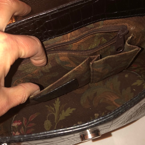 Brighton Handbag - Picture 6 of 8